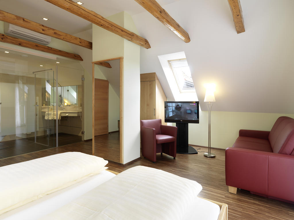 Weingut Skoff Original Hotel กัมลิทซ์ ห้อง รูปภาพ