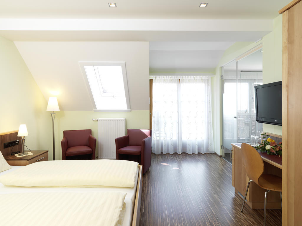 Weingut Skoff Original Hotel กัมลิทซ์ ห้อง รูปภาพ