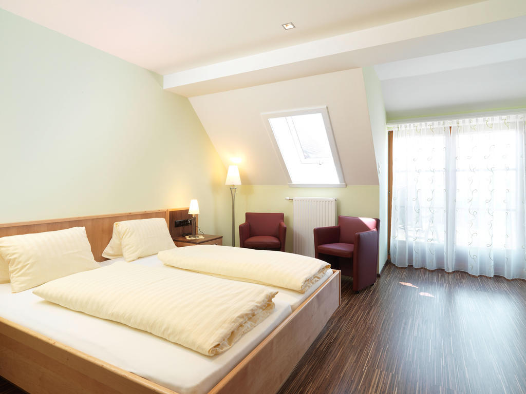 Weingut Skoff Original Hotel กัมลิทซ์ ห้อง รูปภาพ